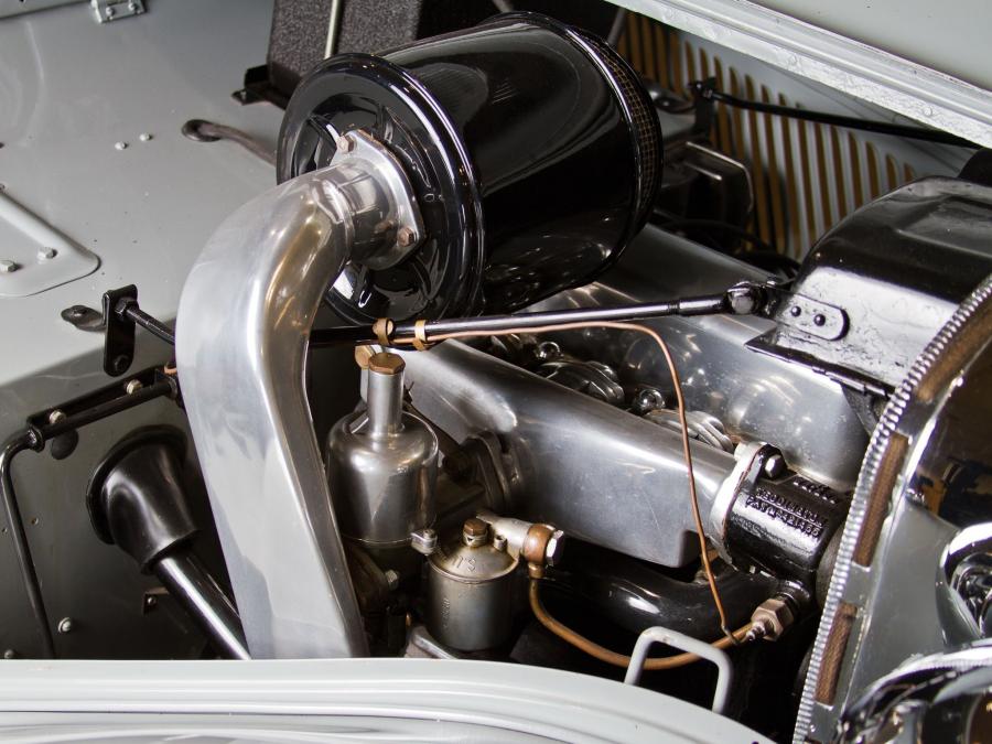  Jaguar Mark IV Saloon 1947 года  (фото 2 из 9)